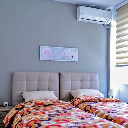 Apartment Jasmin House *