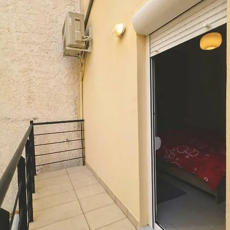 Jasmin House דירה